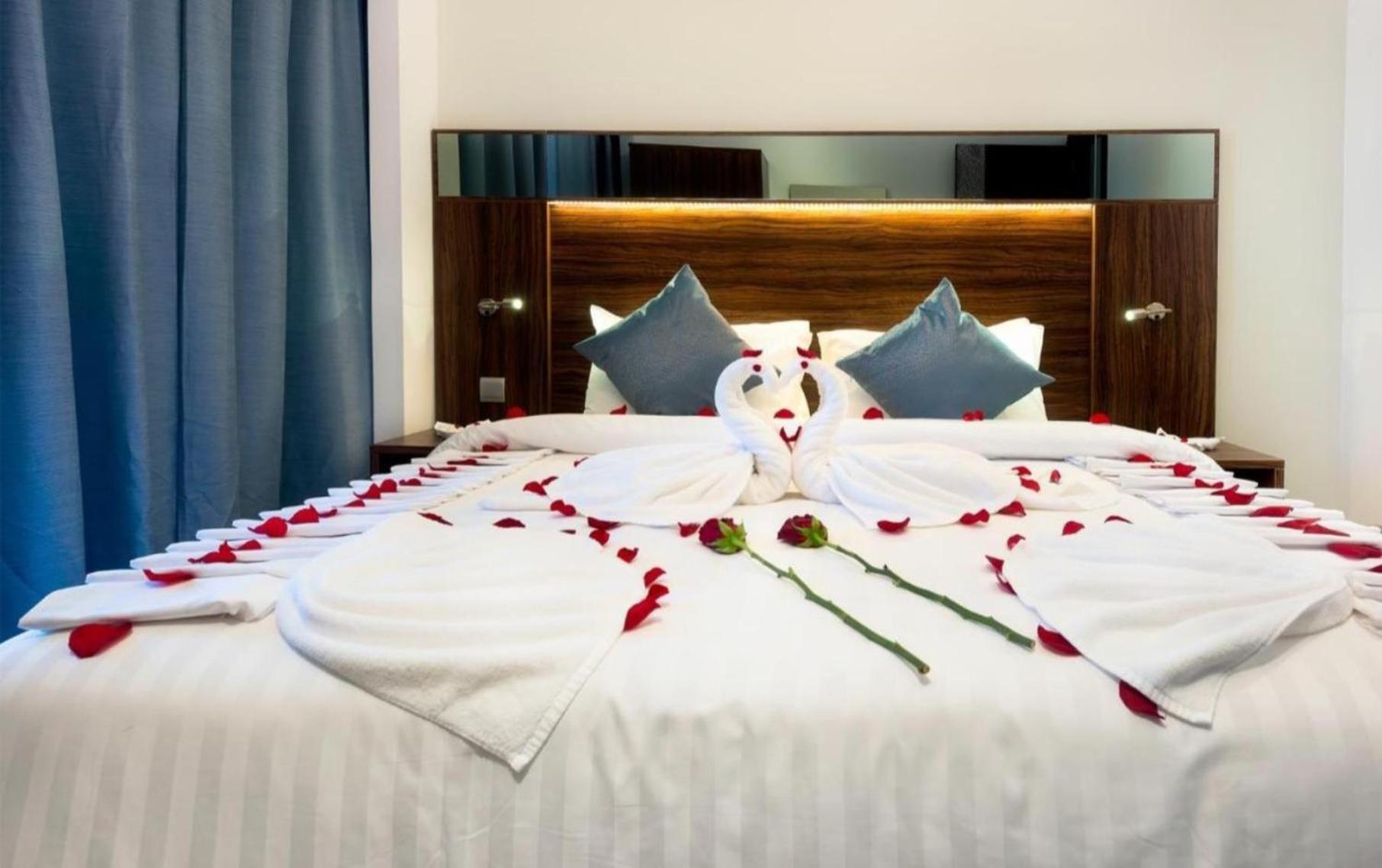 Empress Madani Palace Hotel Σάρρεϋ Εξωτερικό φωτογραφία