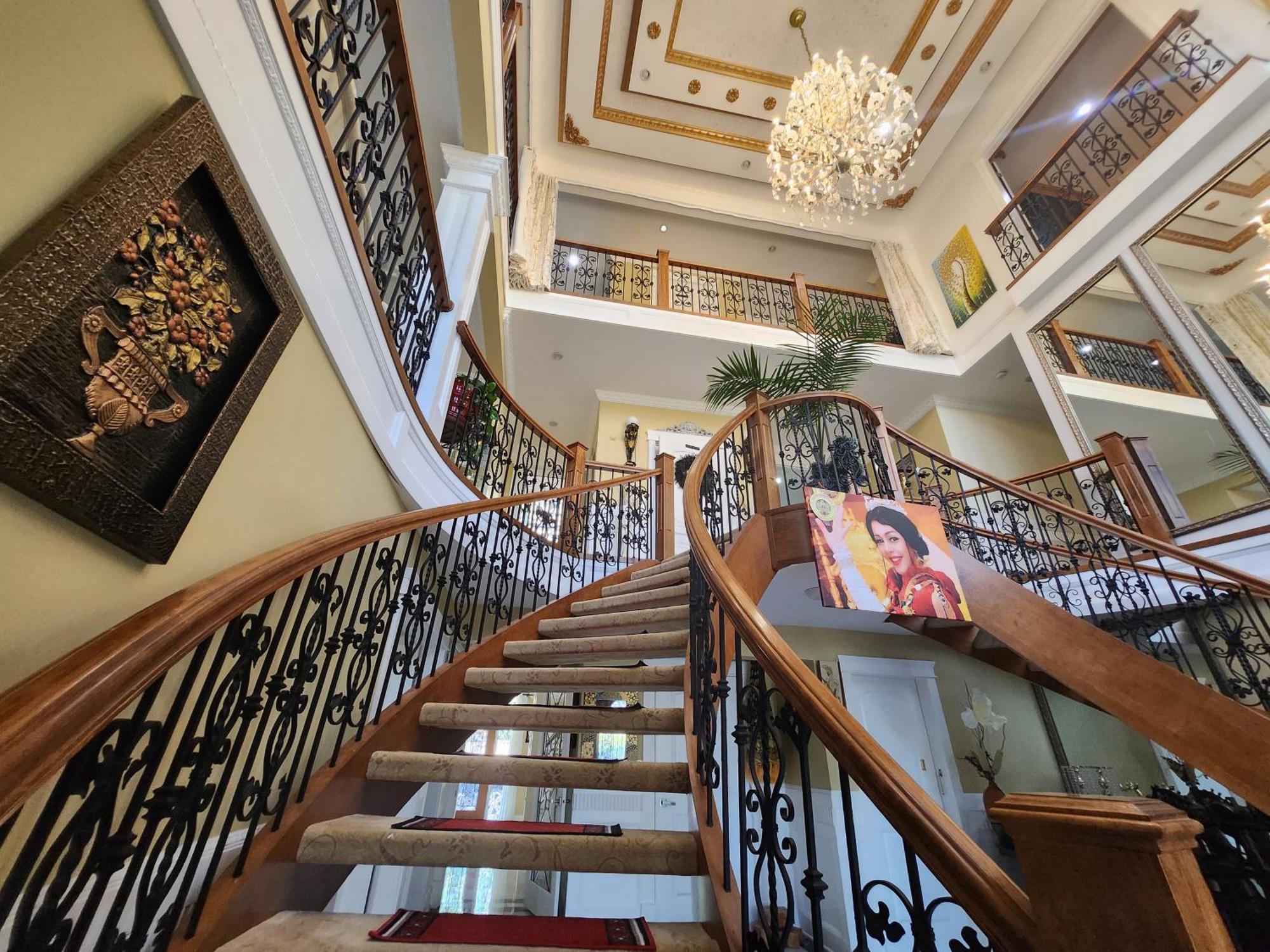 Empress Madani Palace Hotel Σάρρεϋ Εξωτερικό φωτογραφία